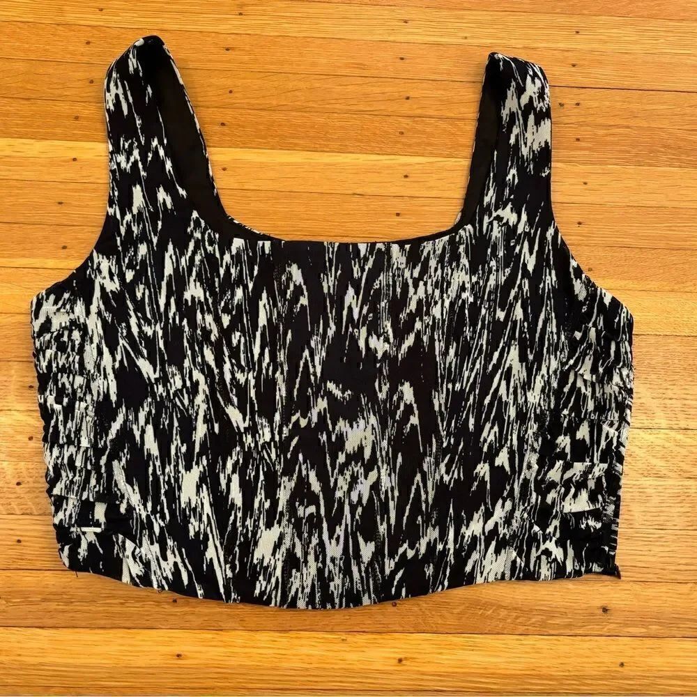 House of Harlow black/white sleeveless cami/crop top